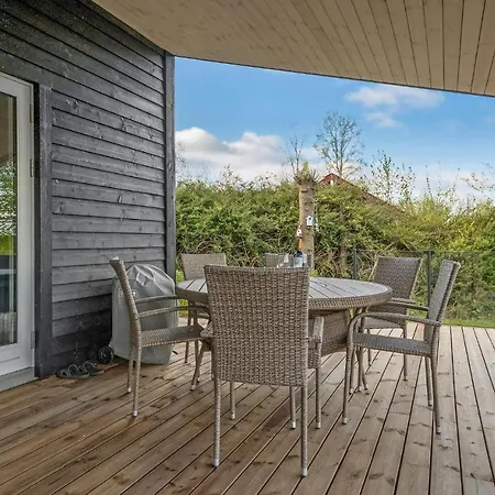 3 Bedroom Beautiful In Tranekaer Holiday home